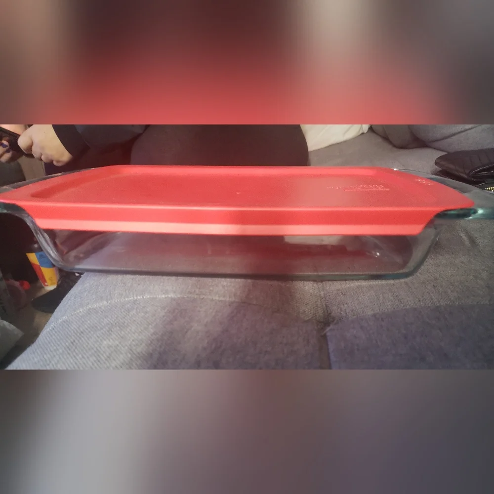 Pyrex Tupperware - Picture 2 of 2